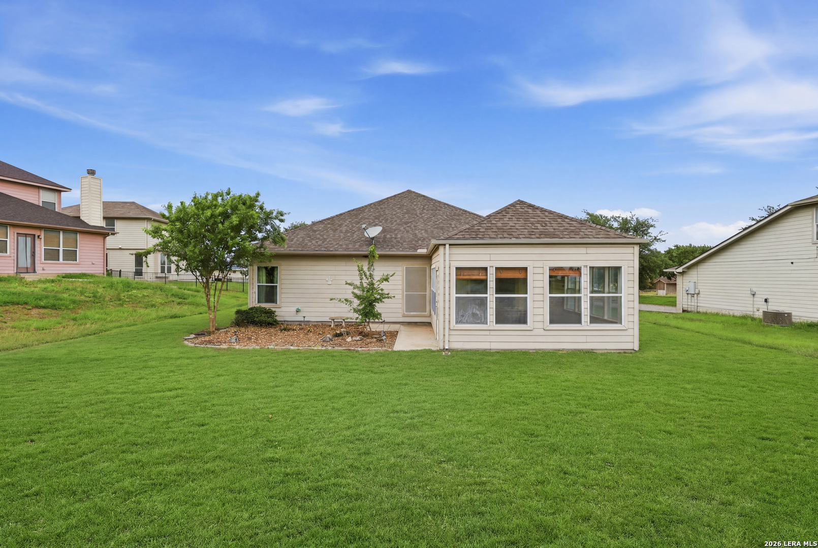 main property photo 20