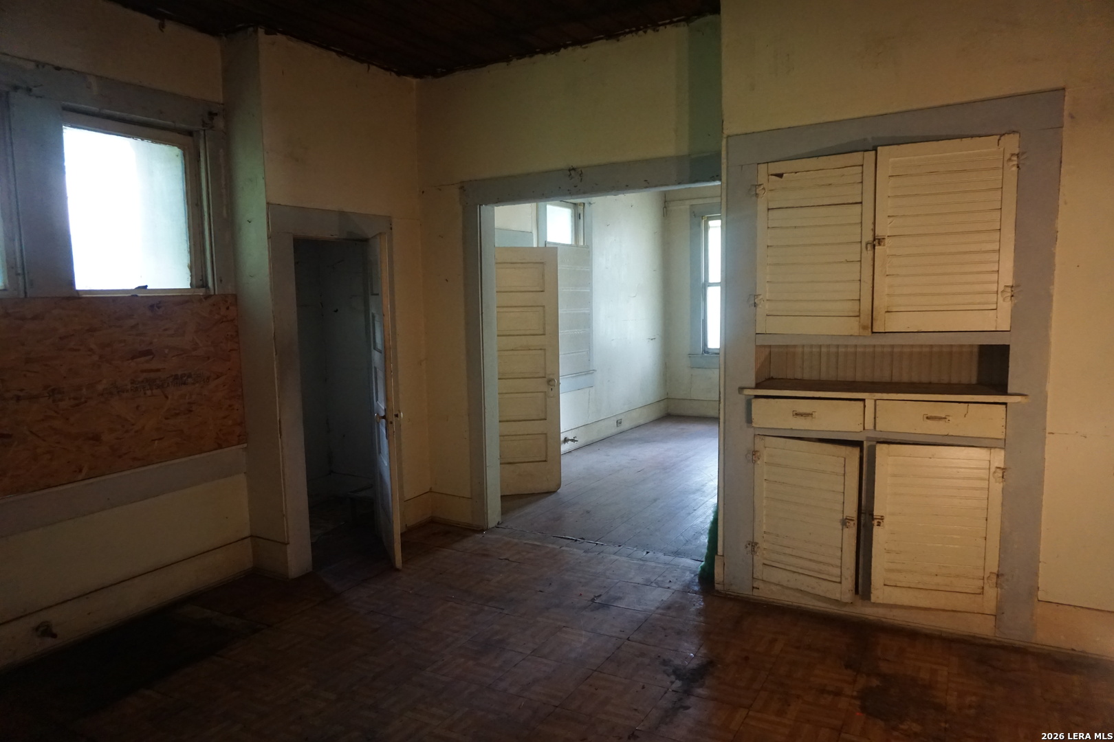 main property photo 15