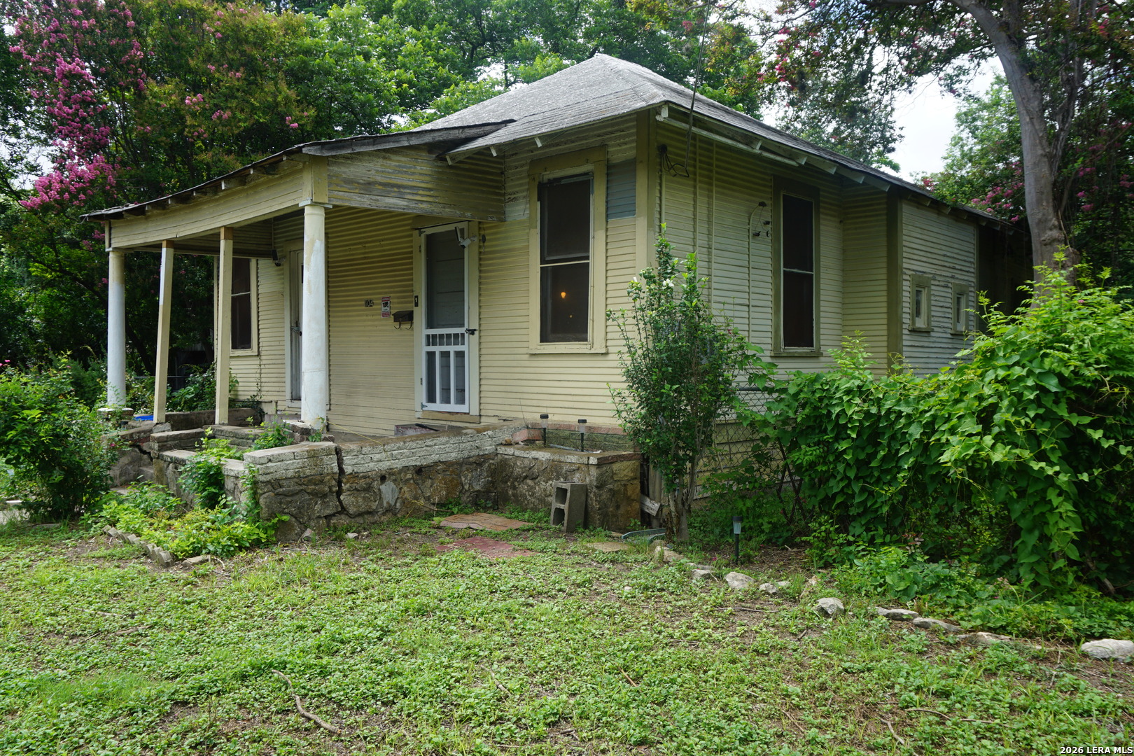 main property photo 2