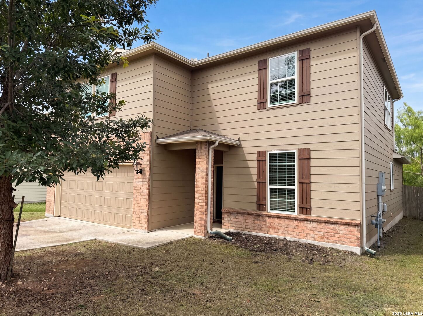 main property photo 15