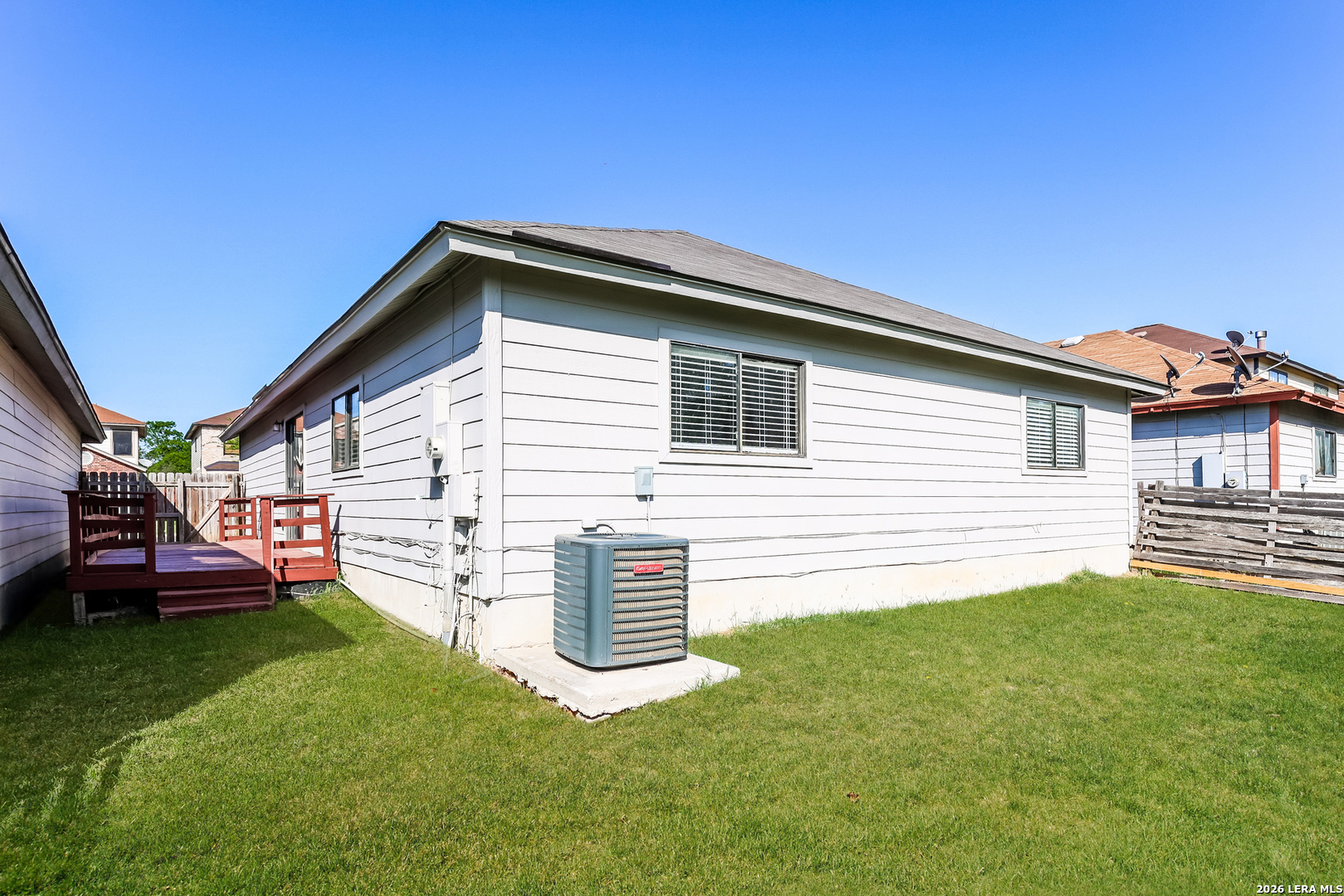 main property photo 14