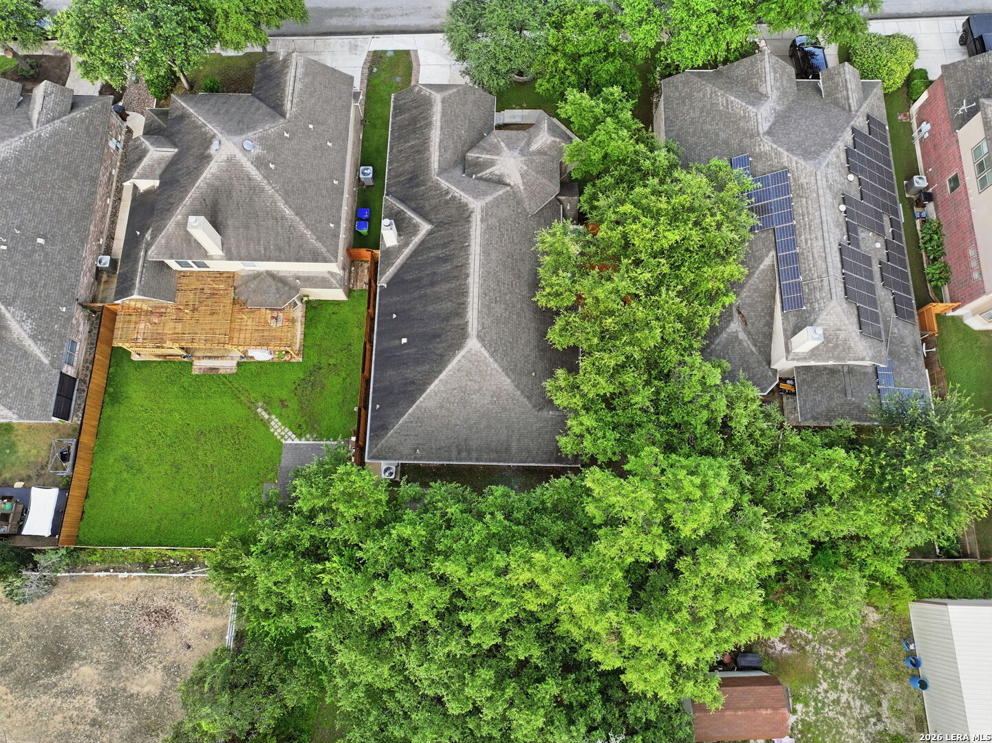 main property photo 38