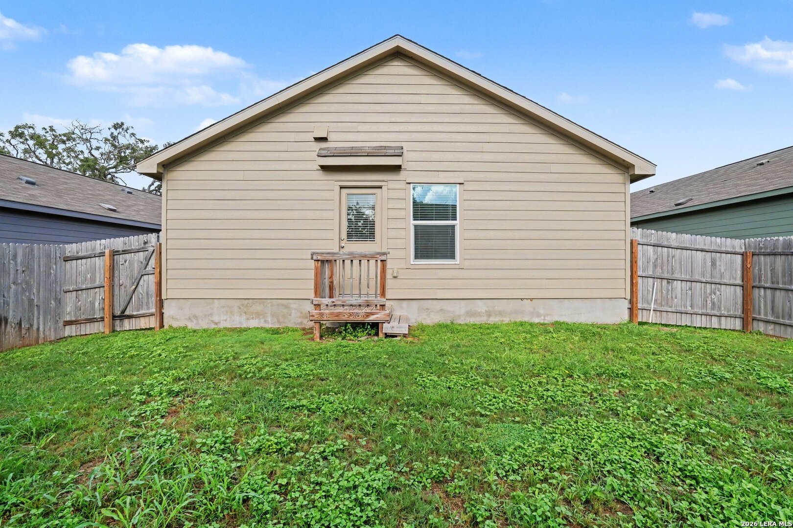 main property photo 16