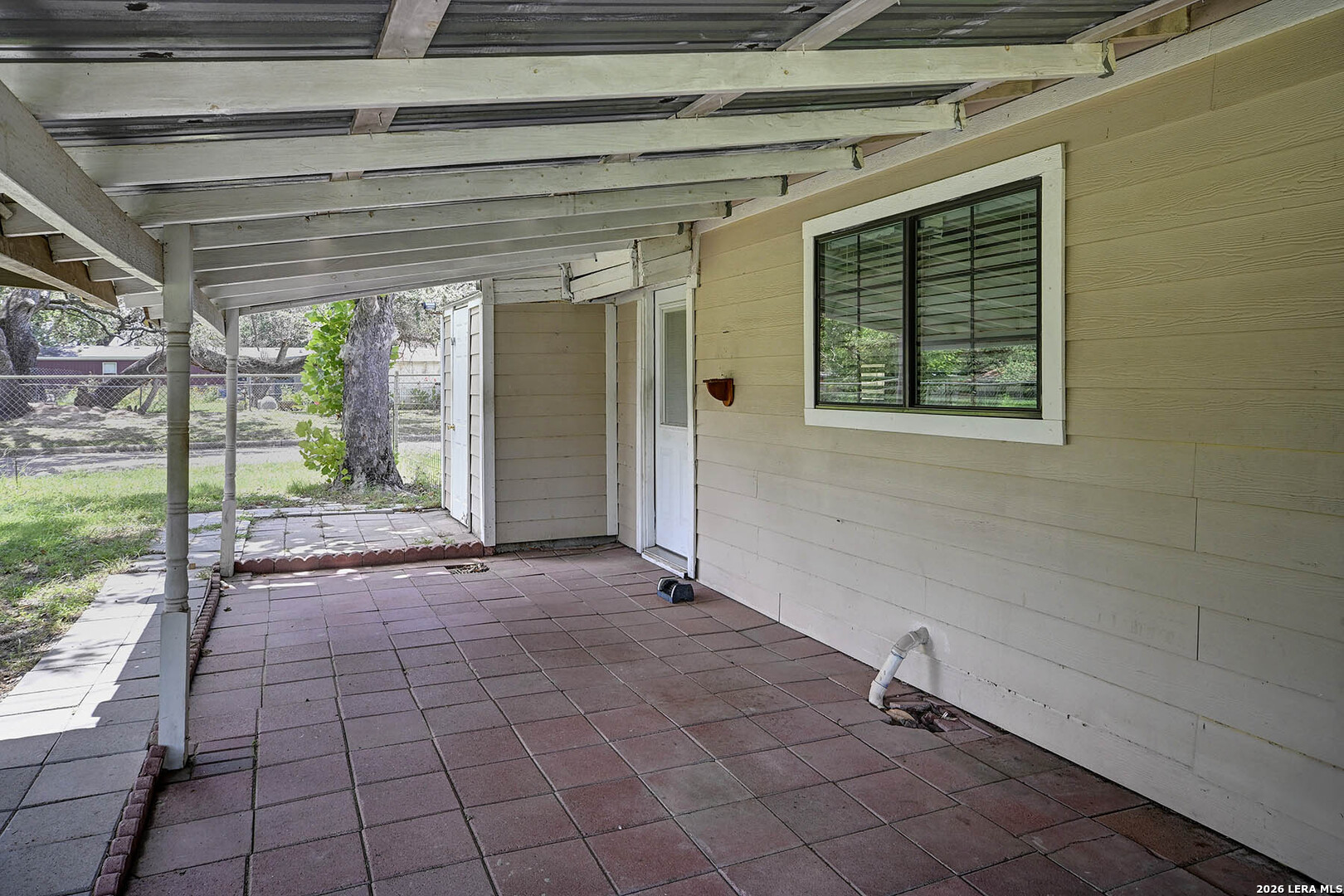main property photo 31