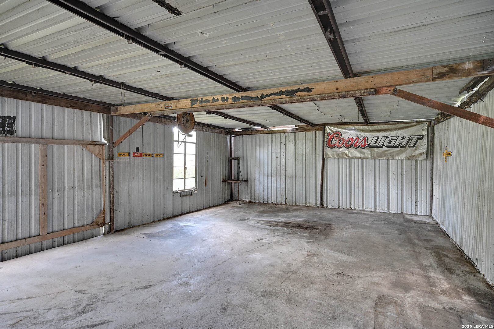 main property photo 38