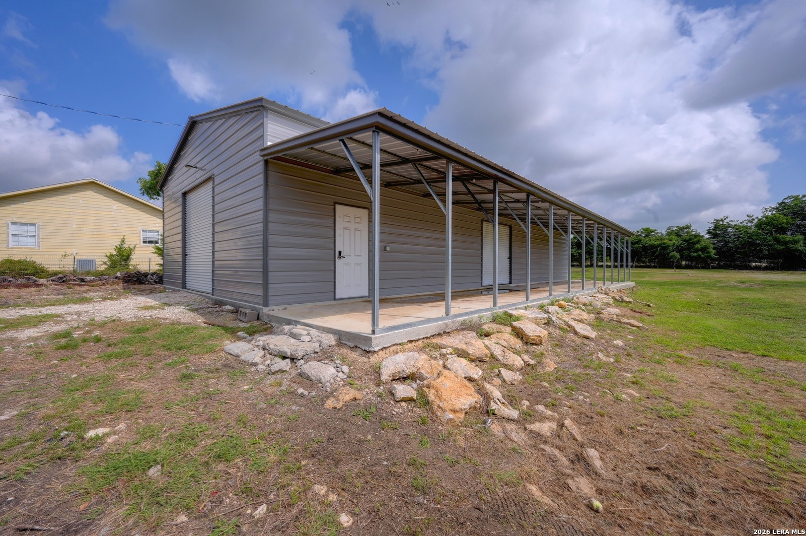 main property photo 26