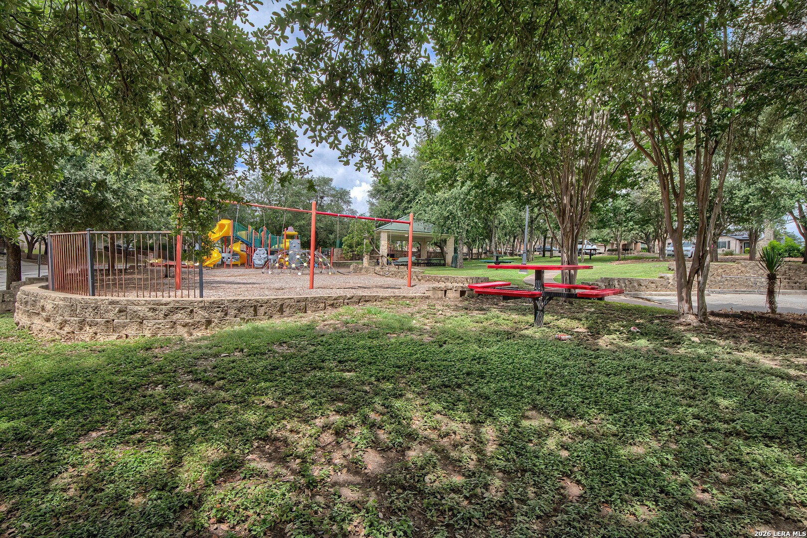 main property photo 31