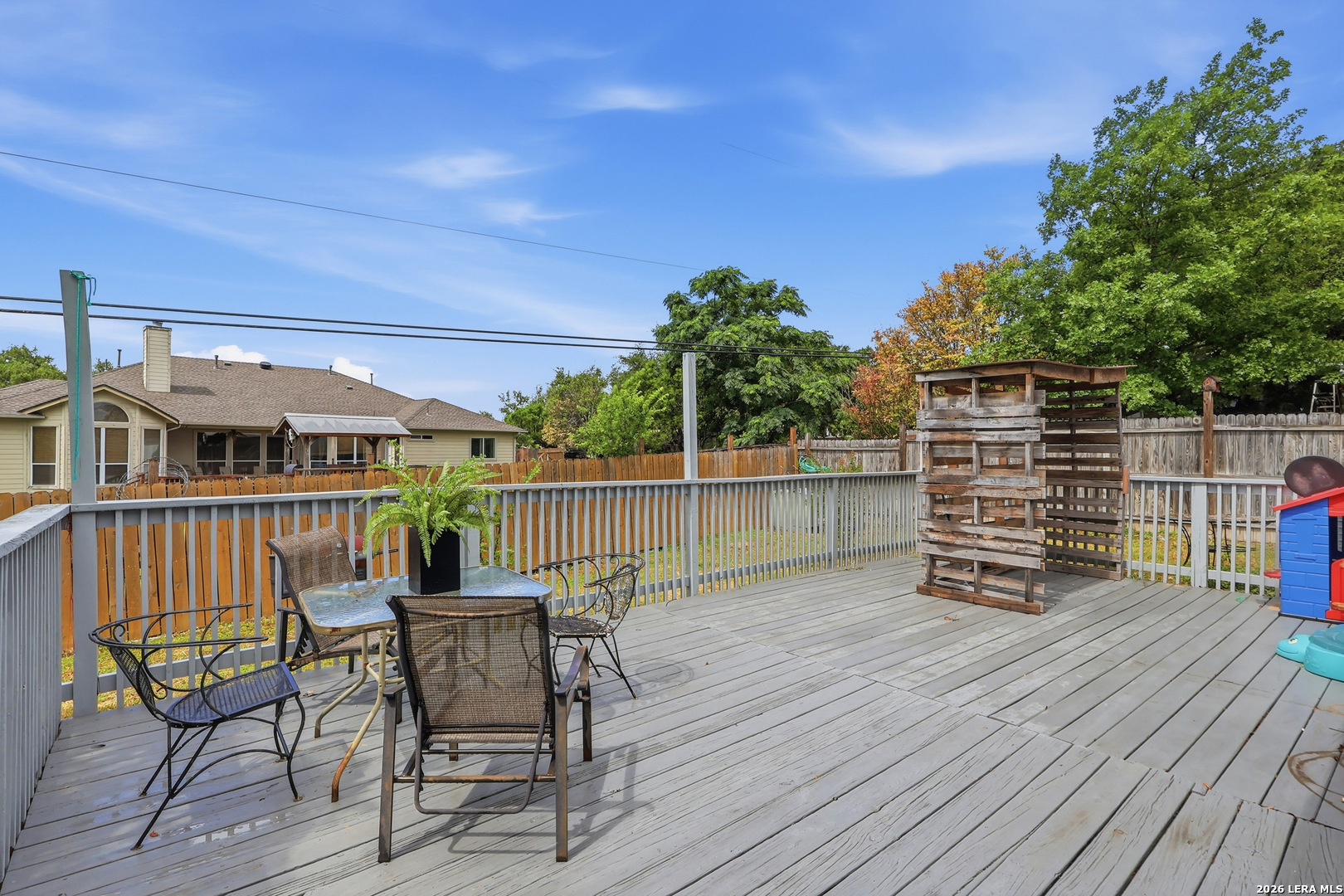 main property photo 19