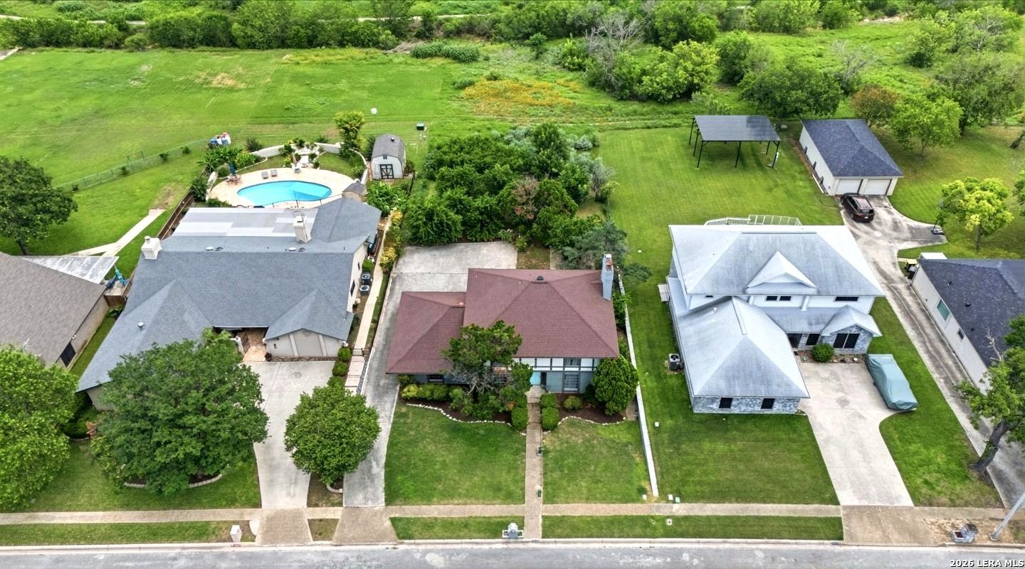 main property photo 41