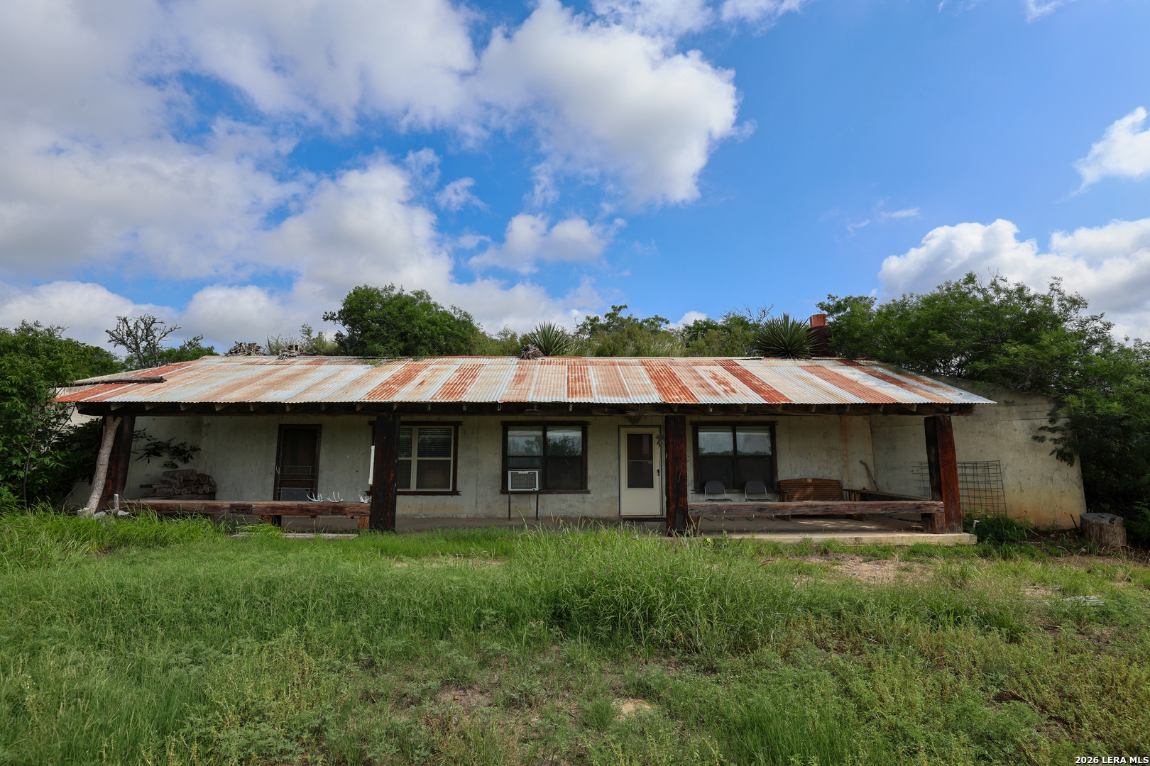 main property photo 18