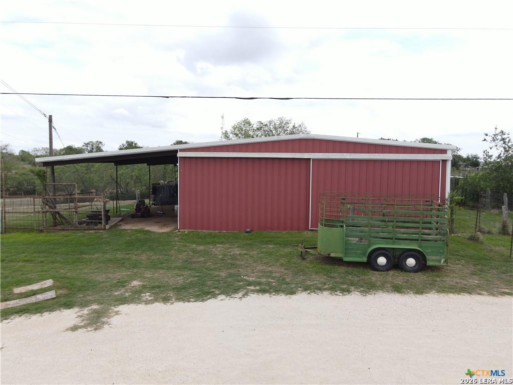 main property photo 3