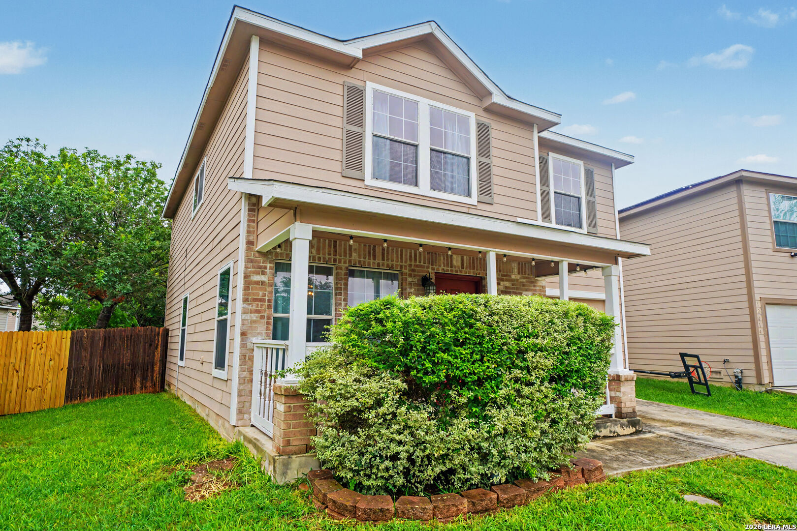main property photo 2
