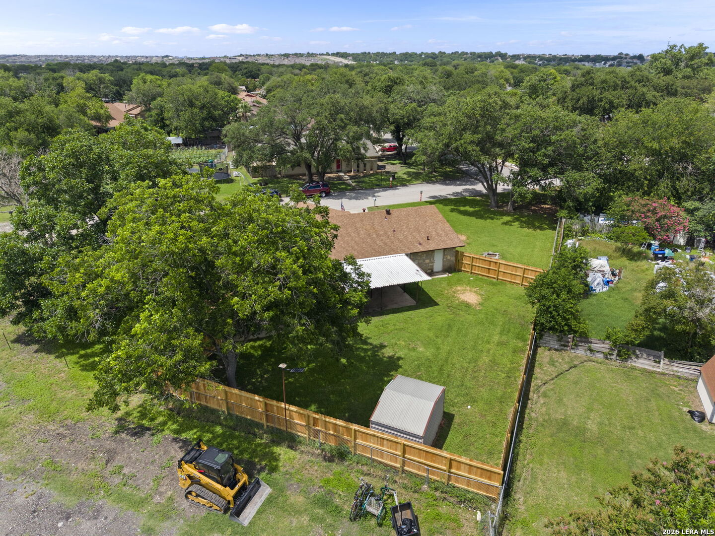 main property photo 41