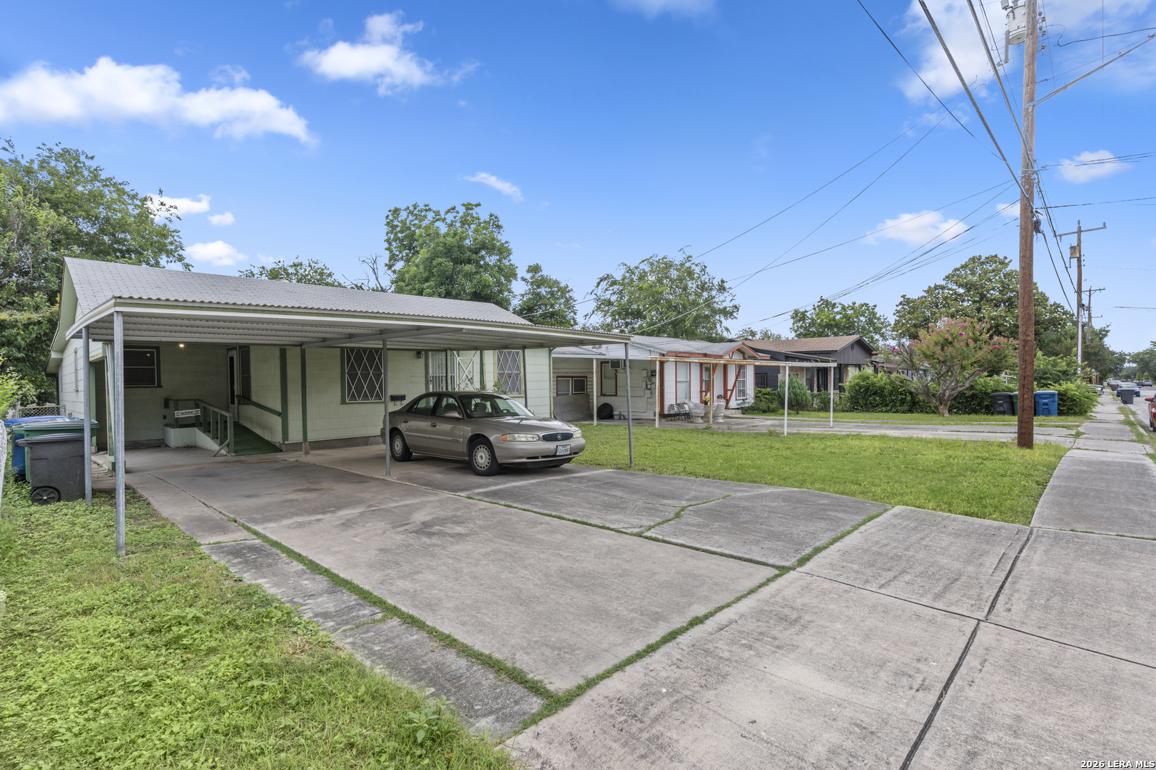 main property photo 3