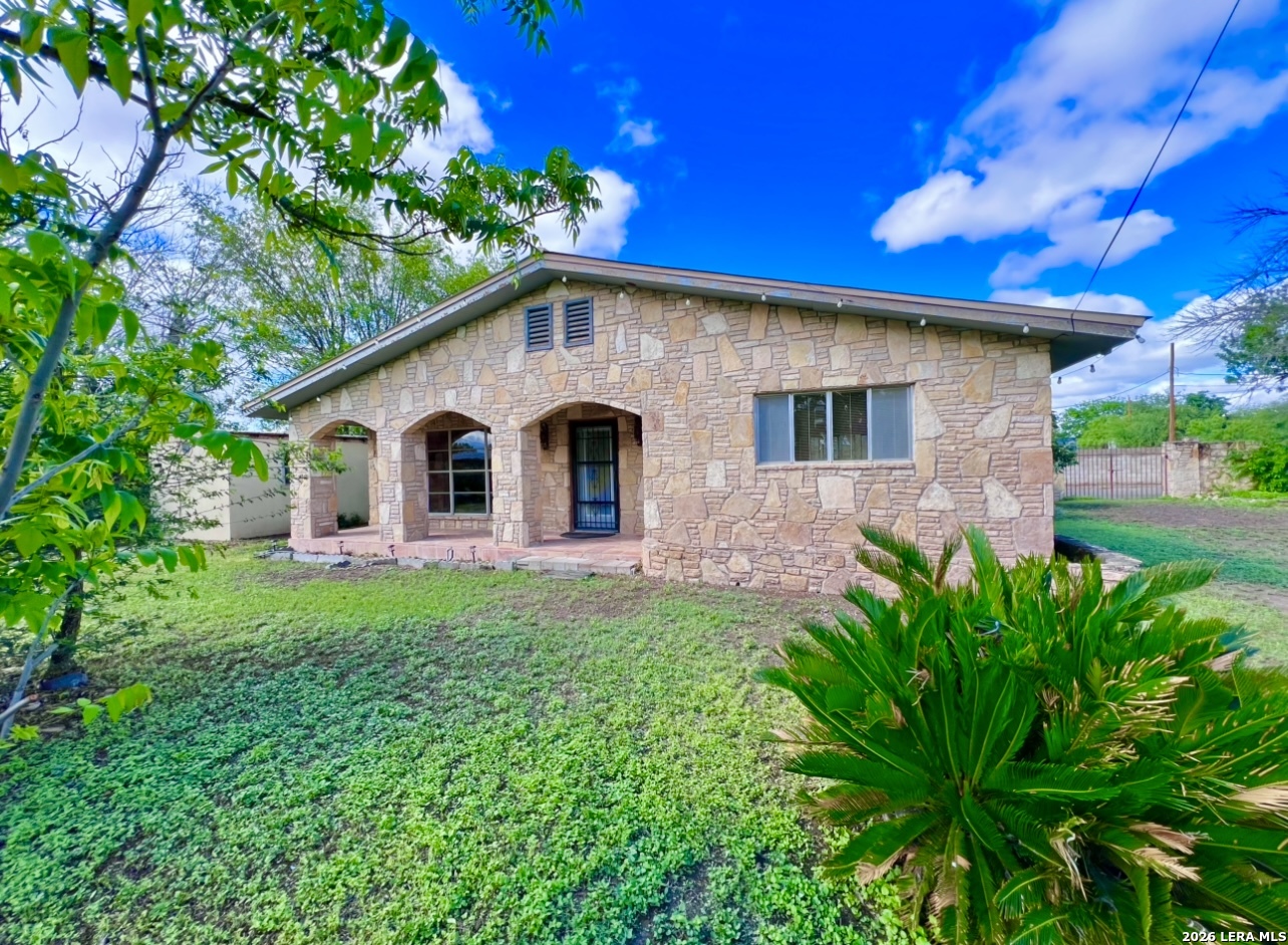 main property photo 3
