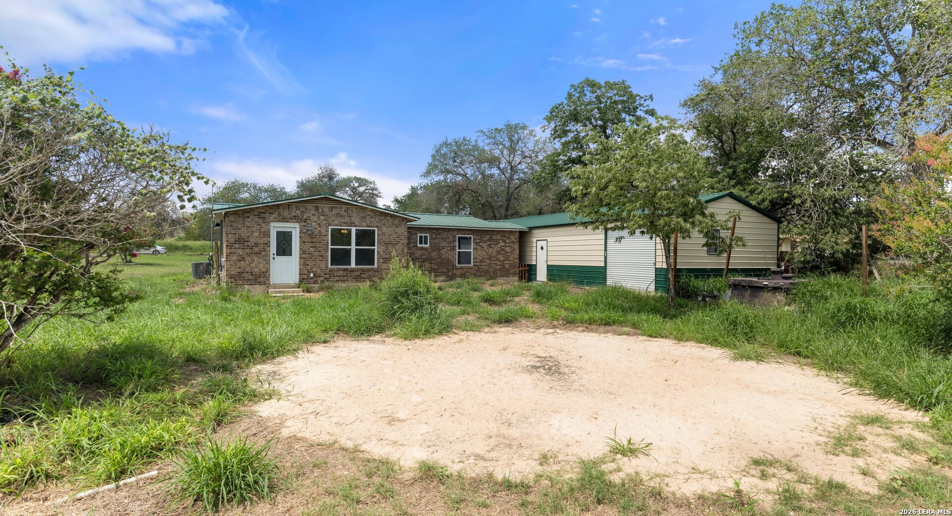 main property photo 27