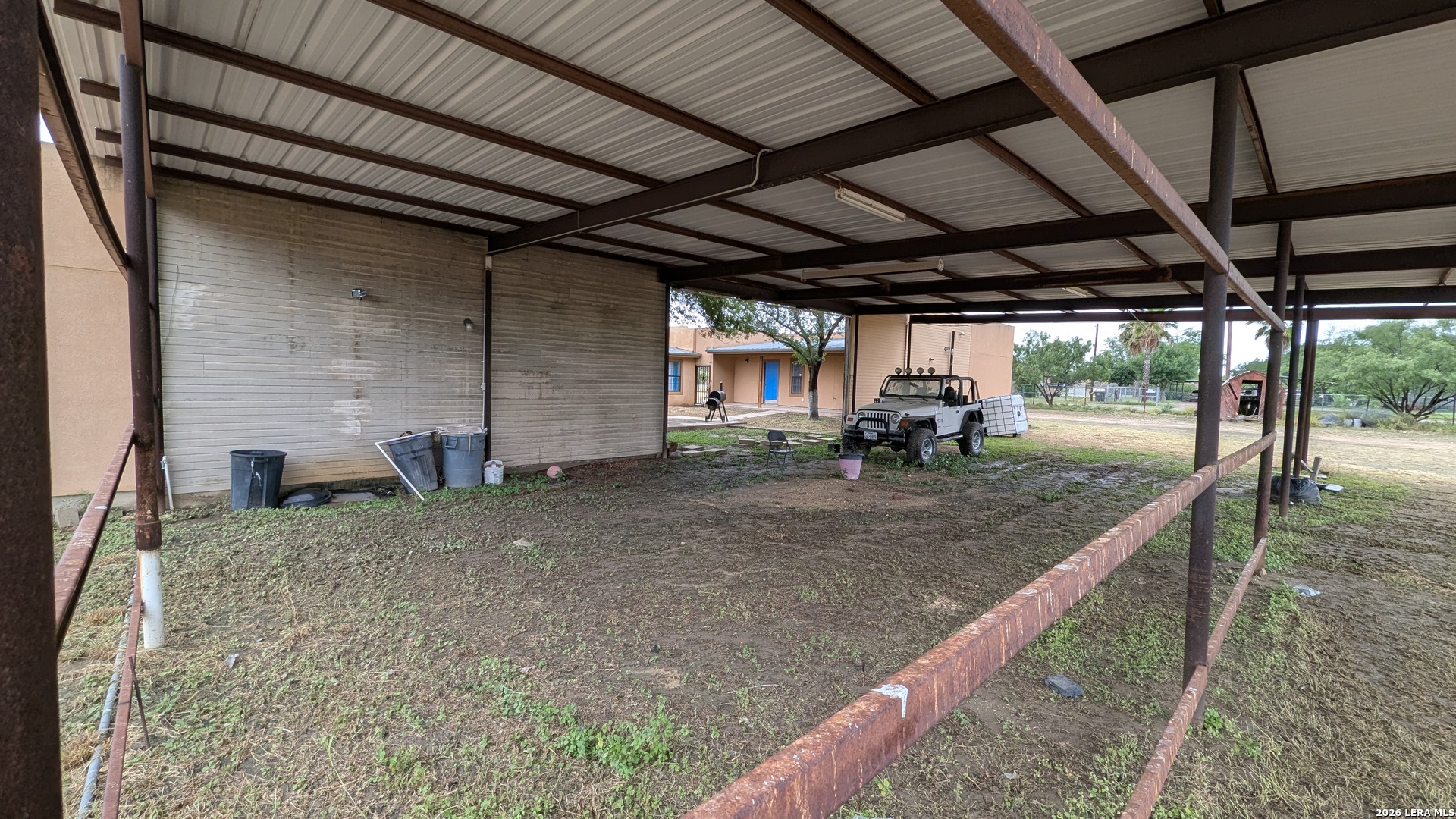 main property photo 38