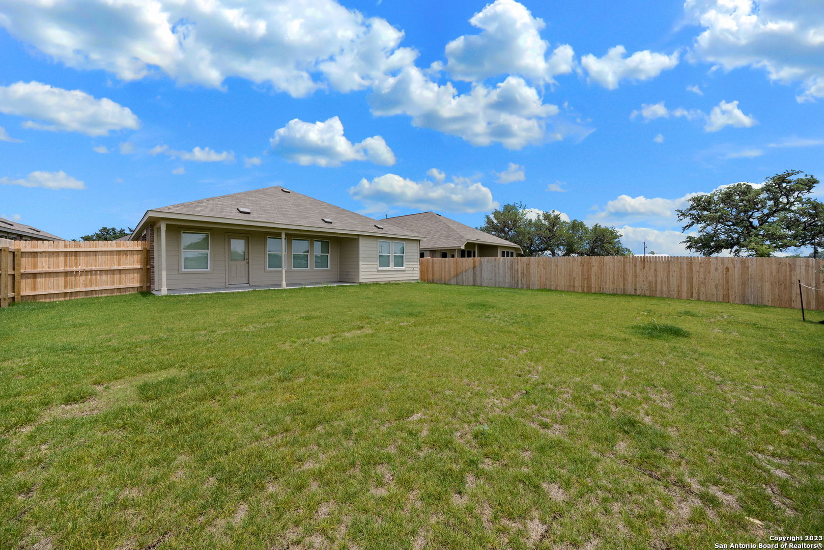 main property photo 35