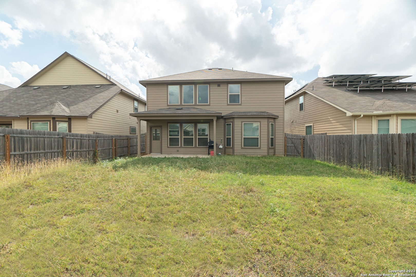 main property photo 14