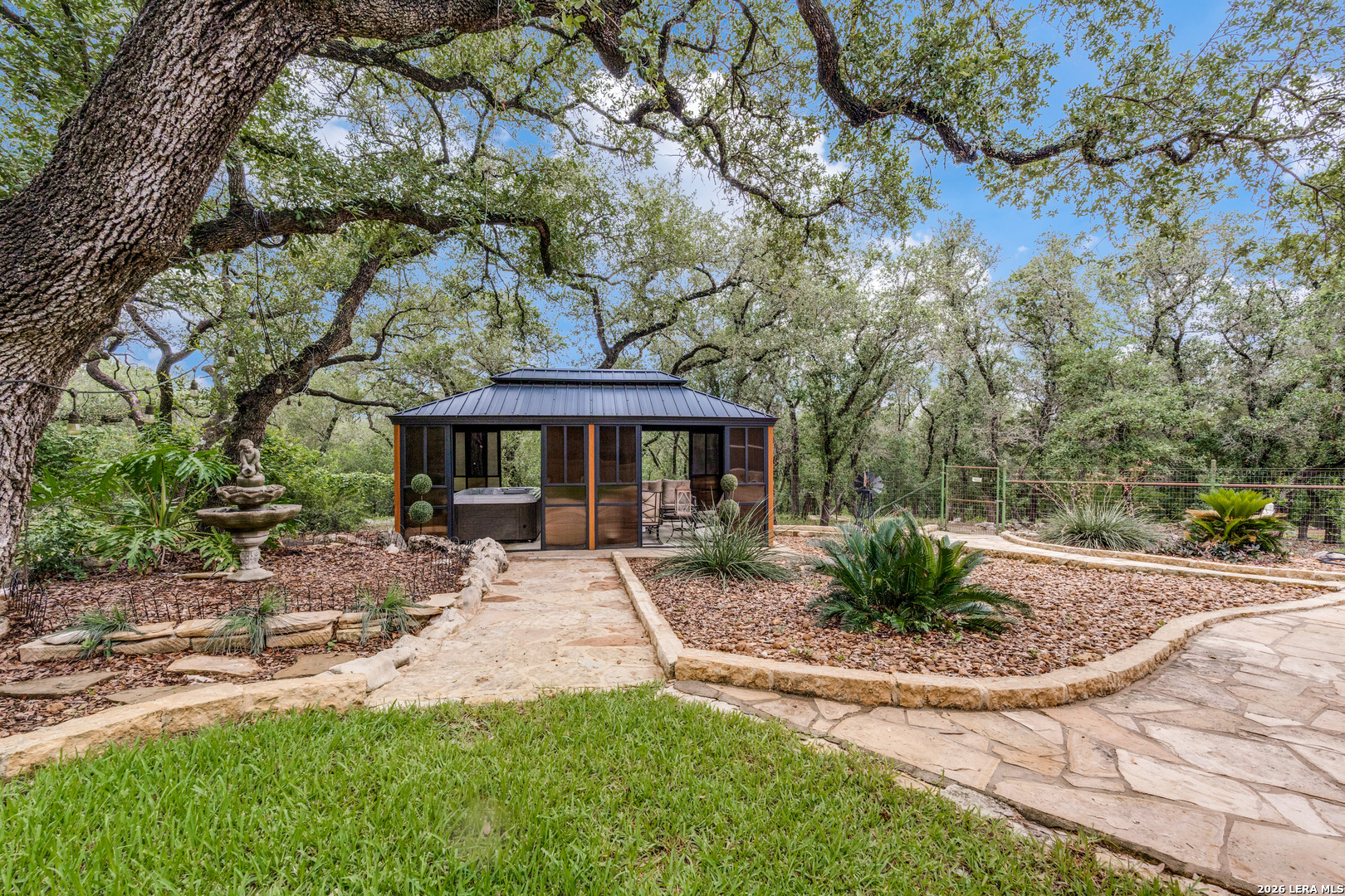 main property photo 39