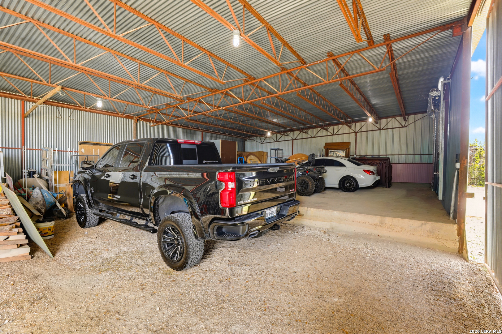 main property photo 44