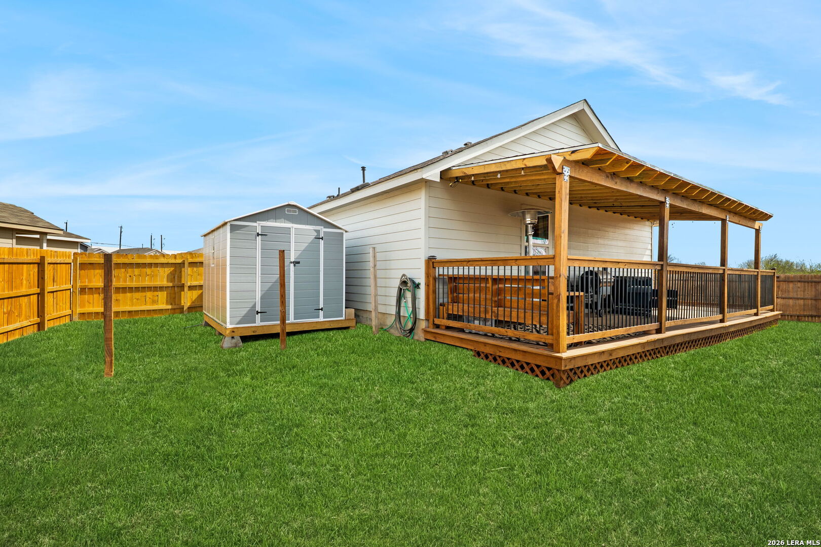 main property photo 27