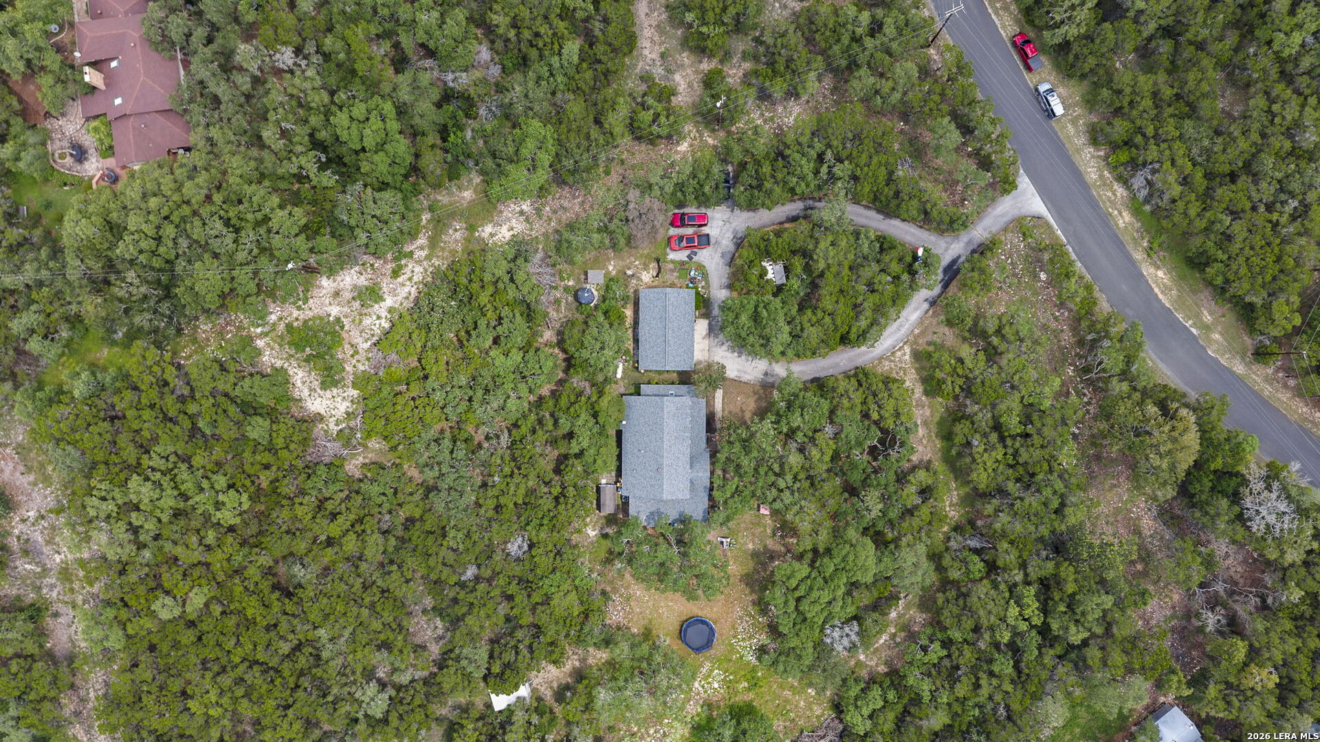 main property photo 28