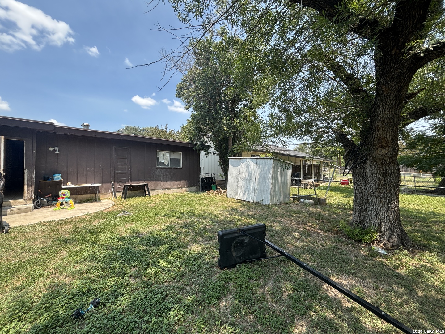 main property photo 13