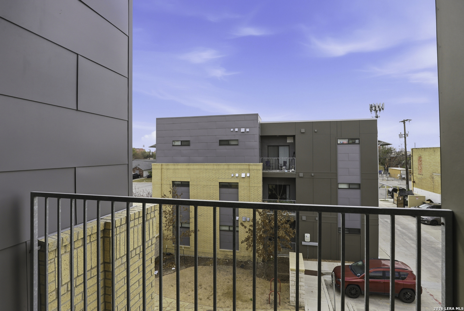 main property photo 17
