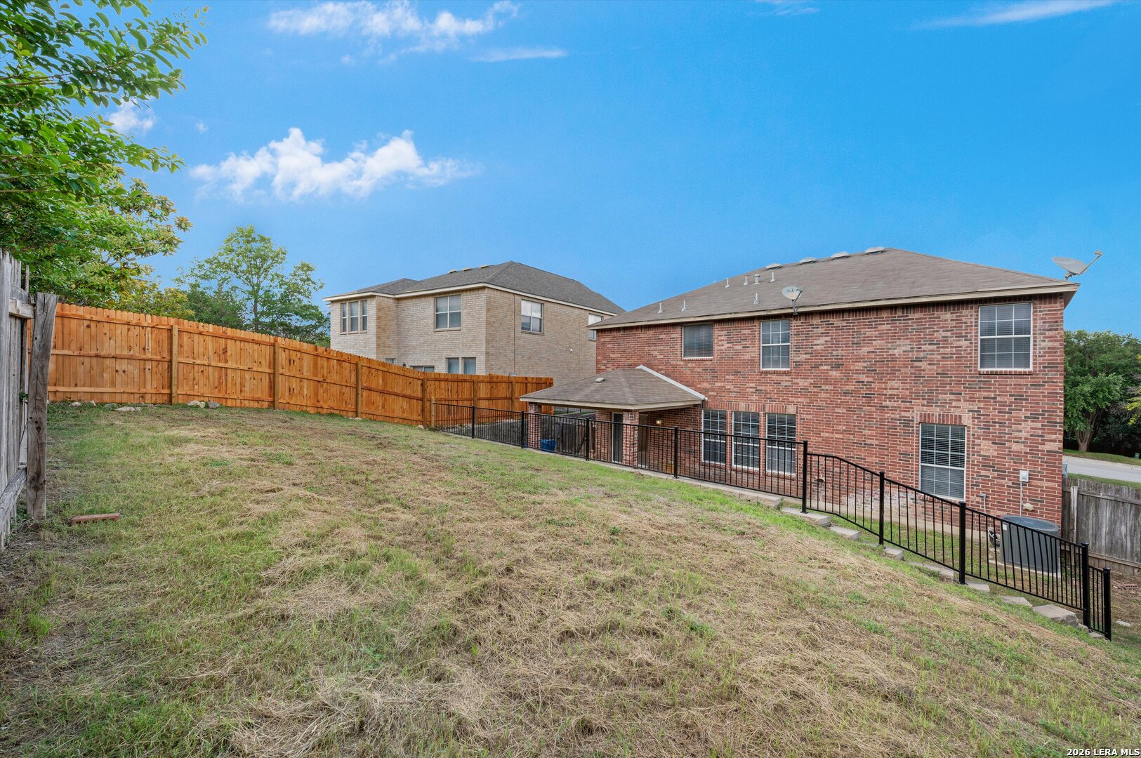 main property photo 26