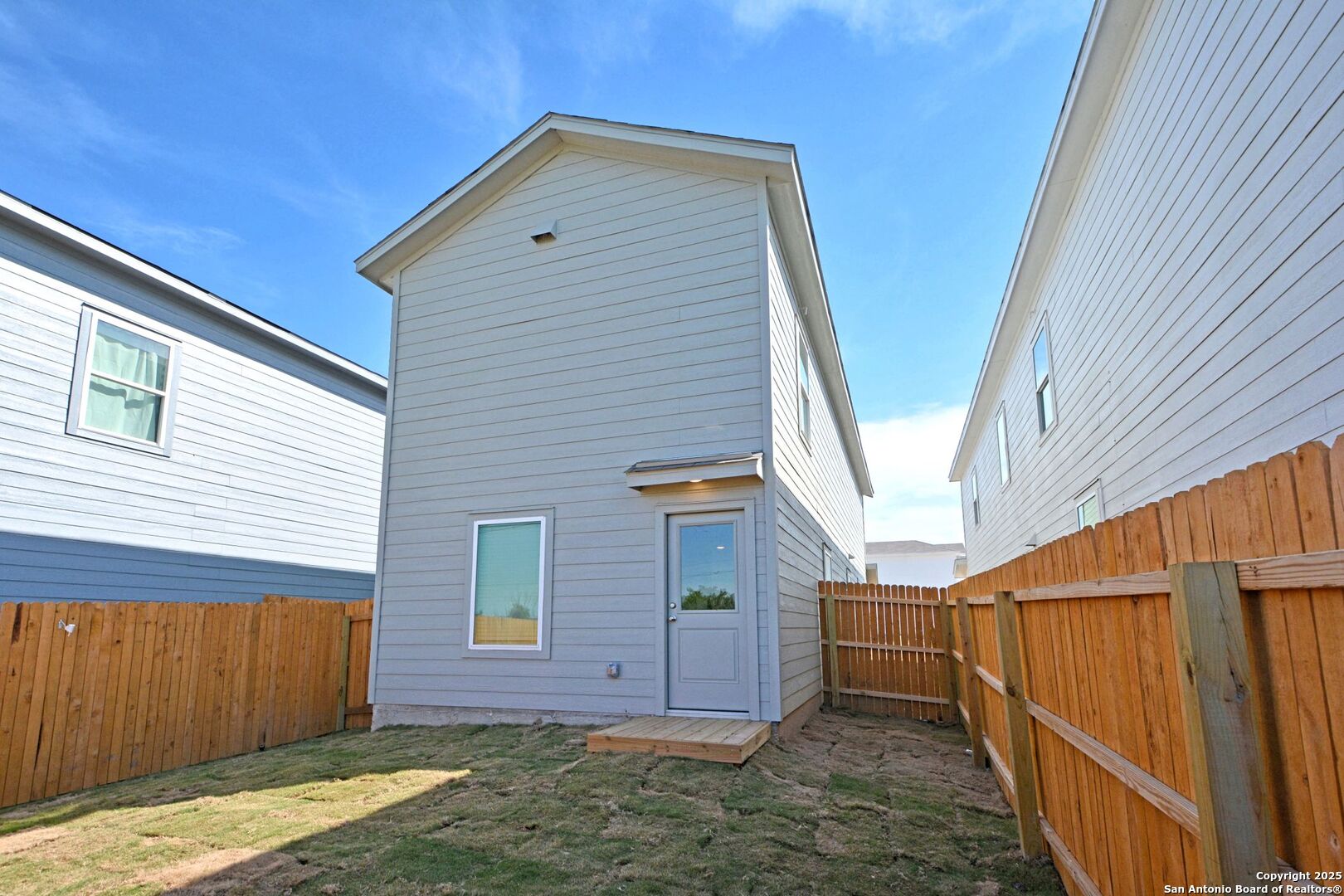 main property photo 24