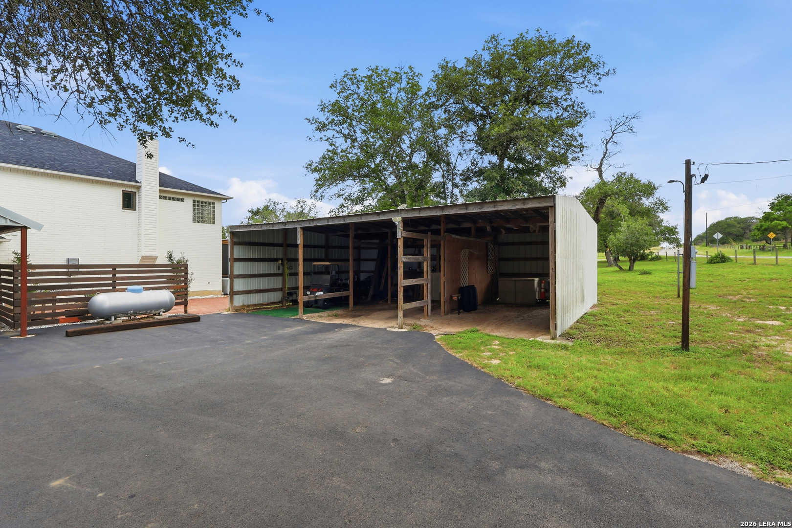 main property photo 48
