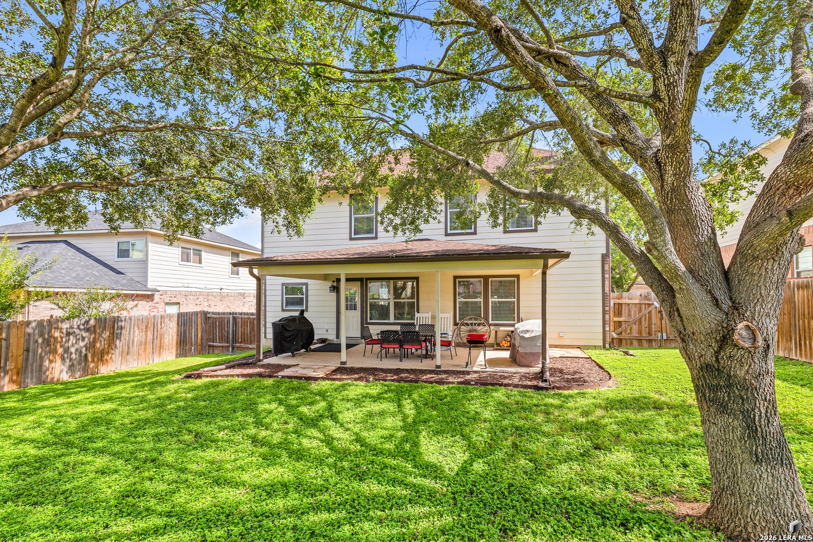 main property photo 30