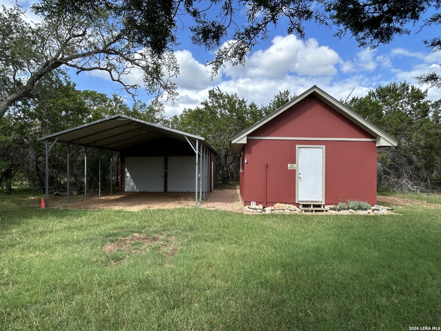 main property photo 27