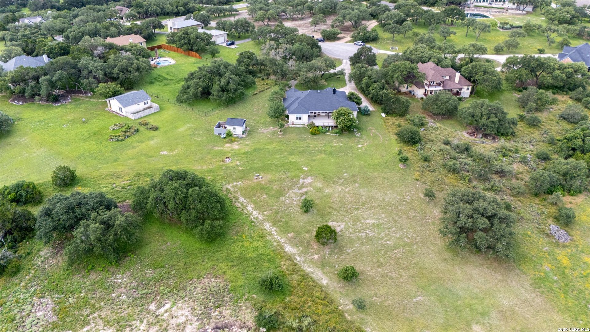 main property photo 41
