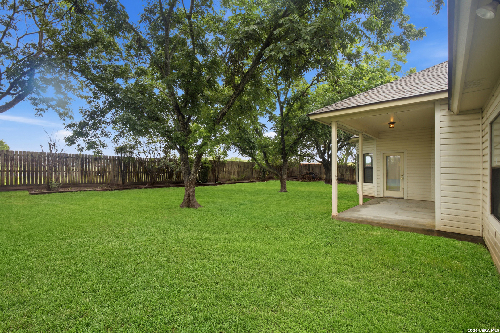 main property photo 24