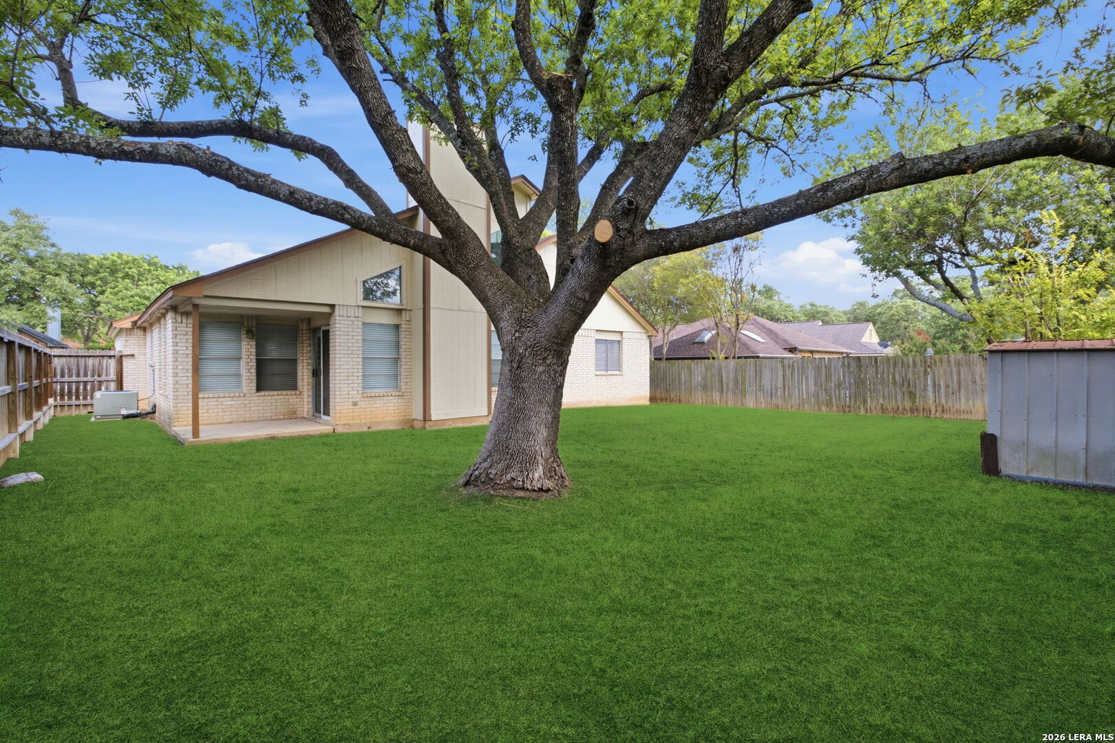 main property photo 33
