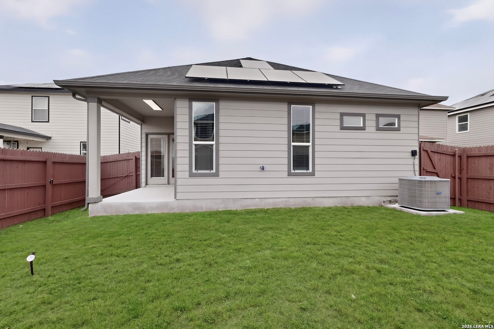 main property photo 32