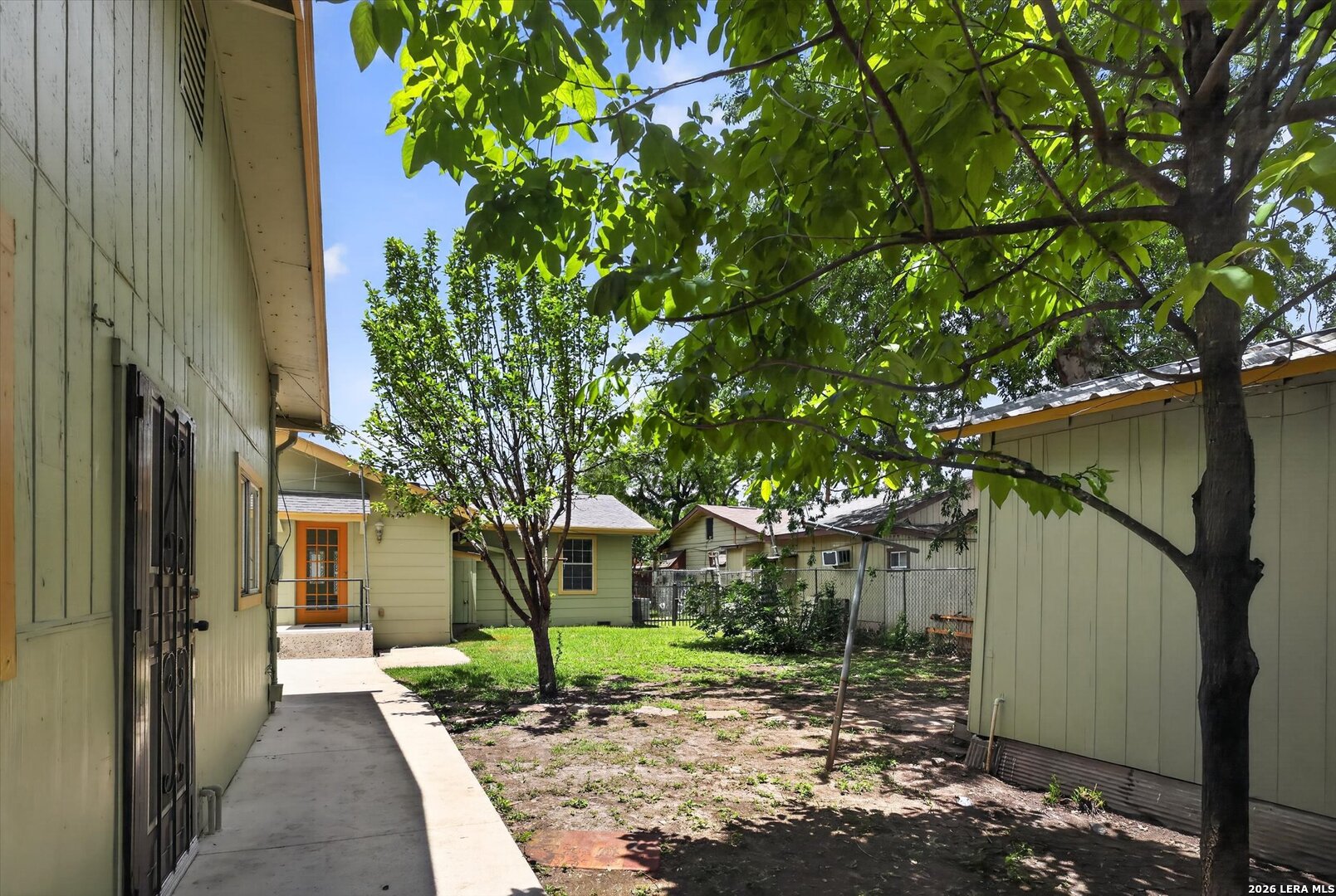 main property photo 37