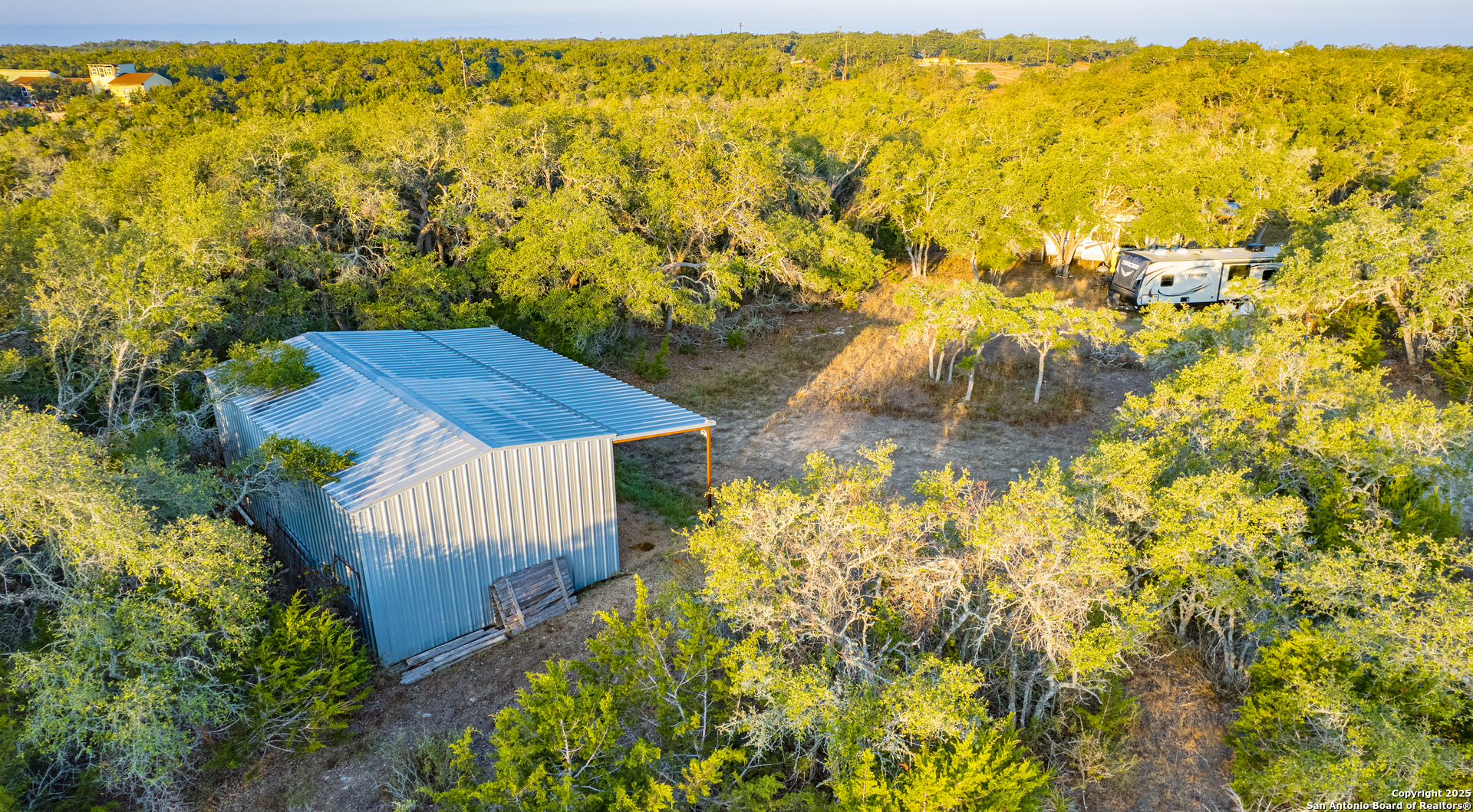 main property photo 12