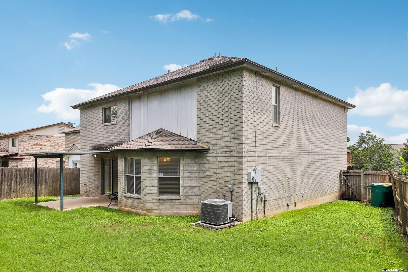 main property photo 33