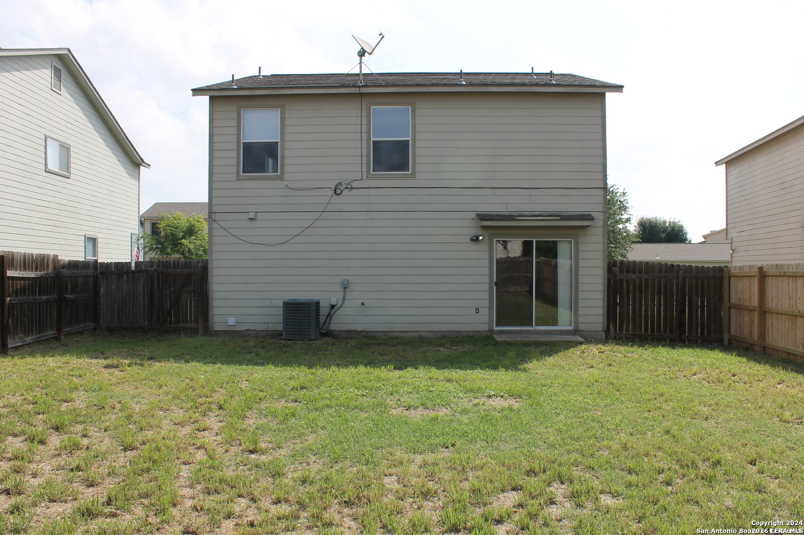 main property photo 15
