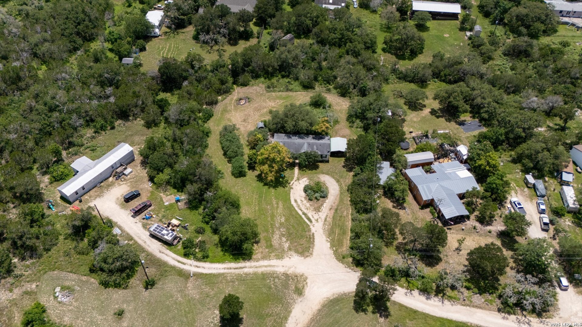 main property photo 29
