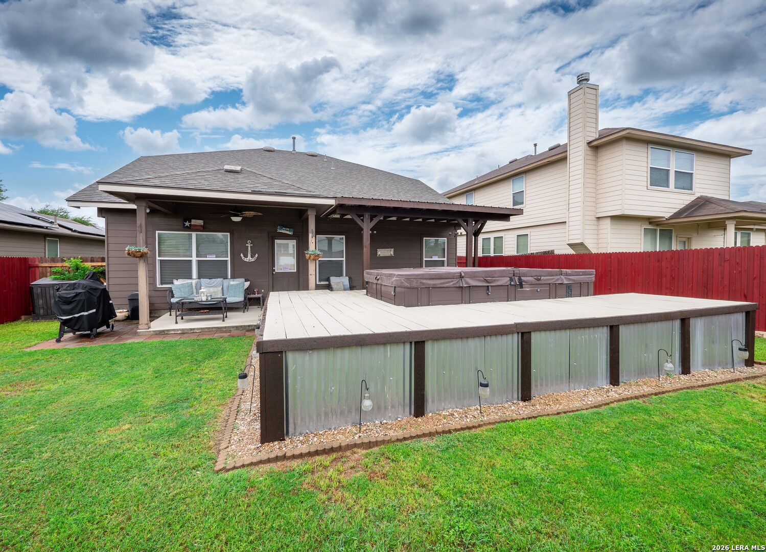 main property photo 35