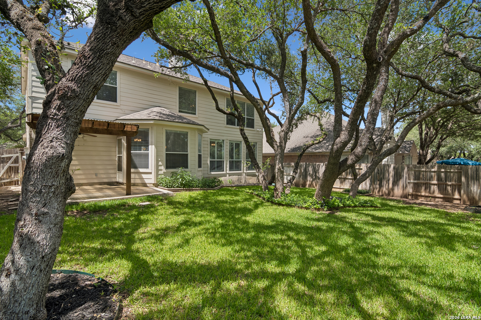main property photo 33