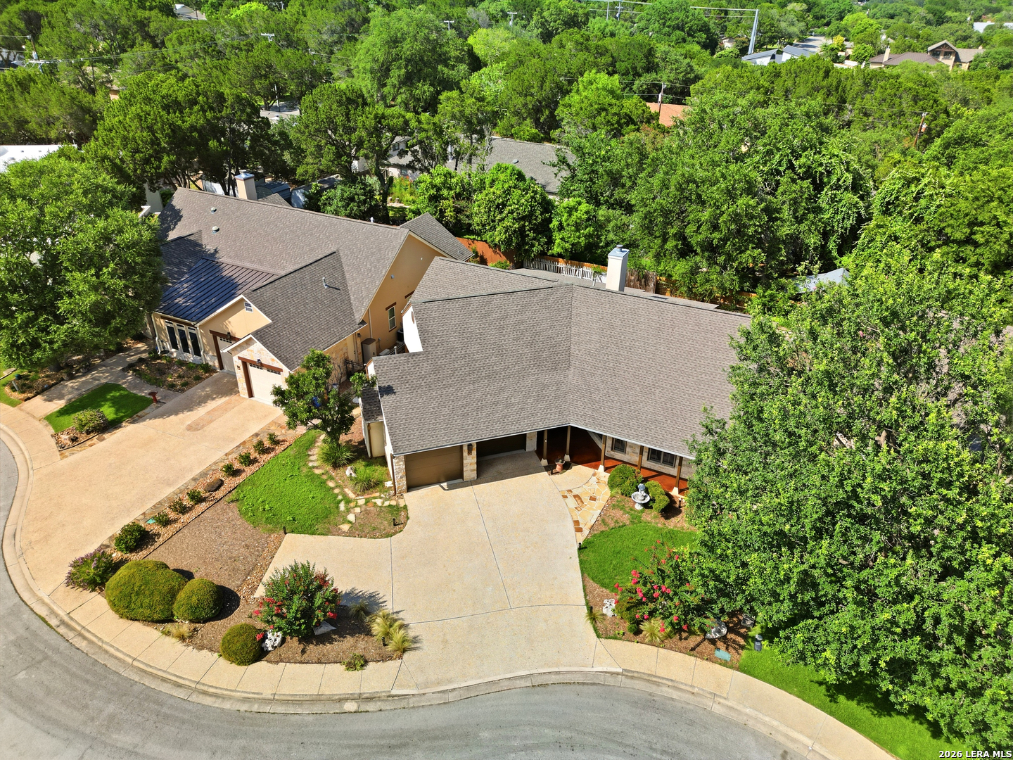 main property photo 50