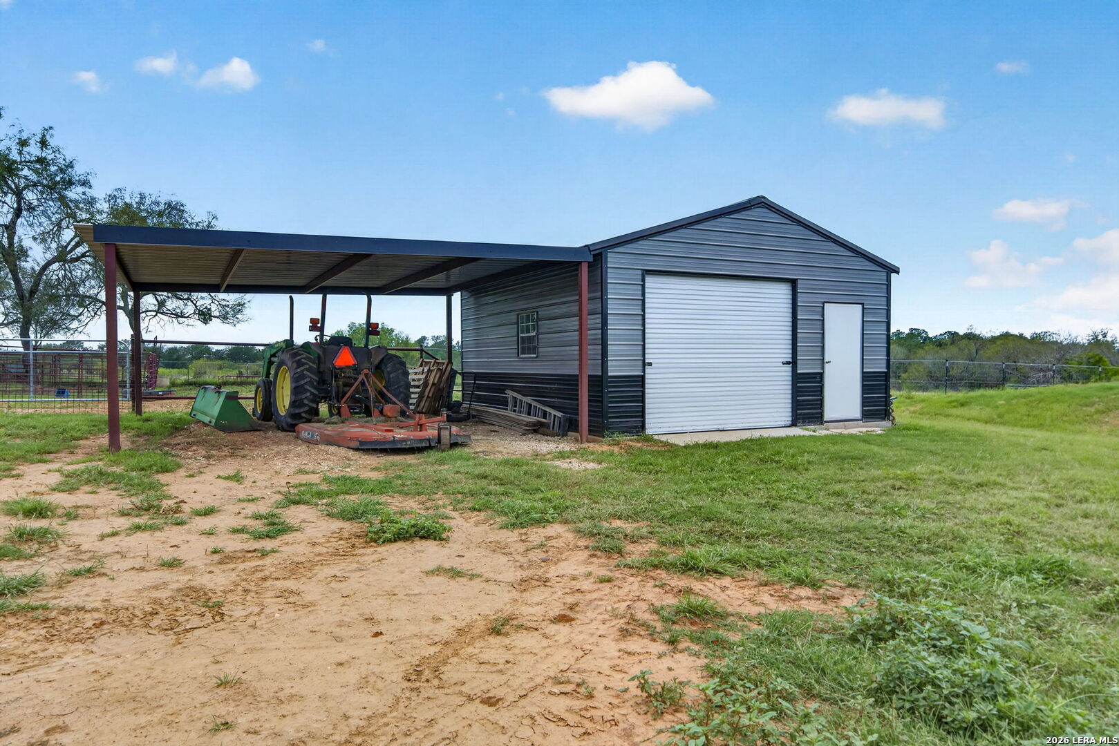 main property photo 38
