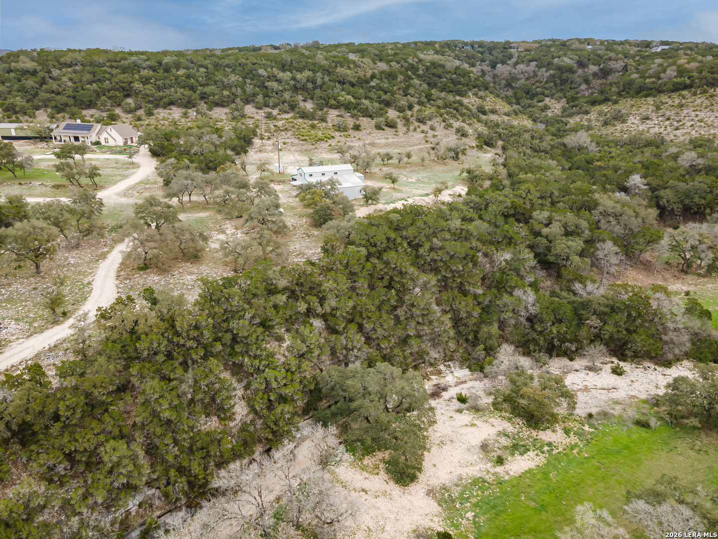main property photo 31
