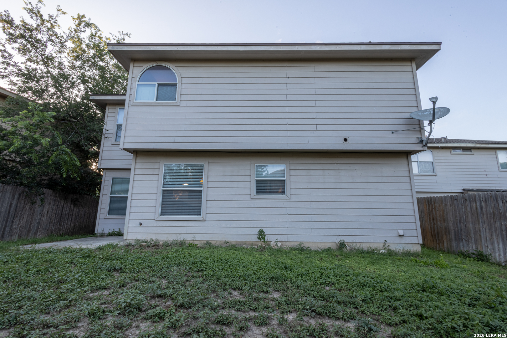 main property photo 18