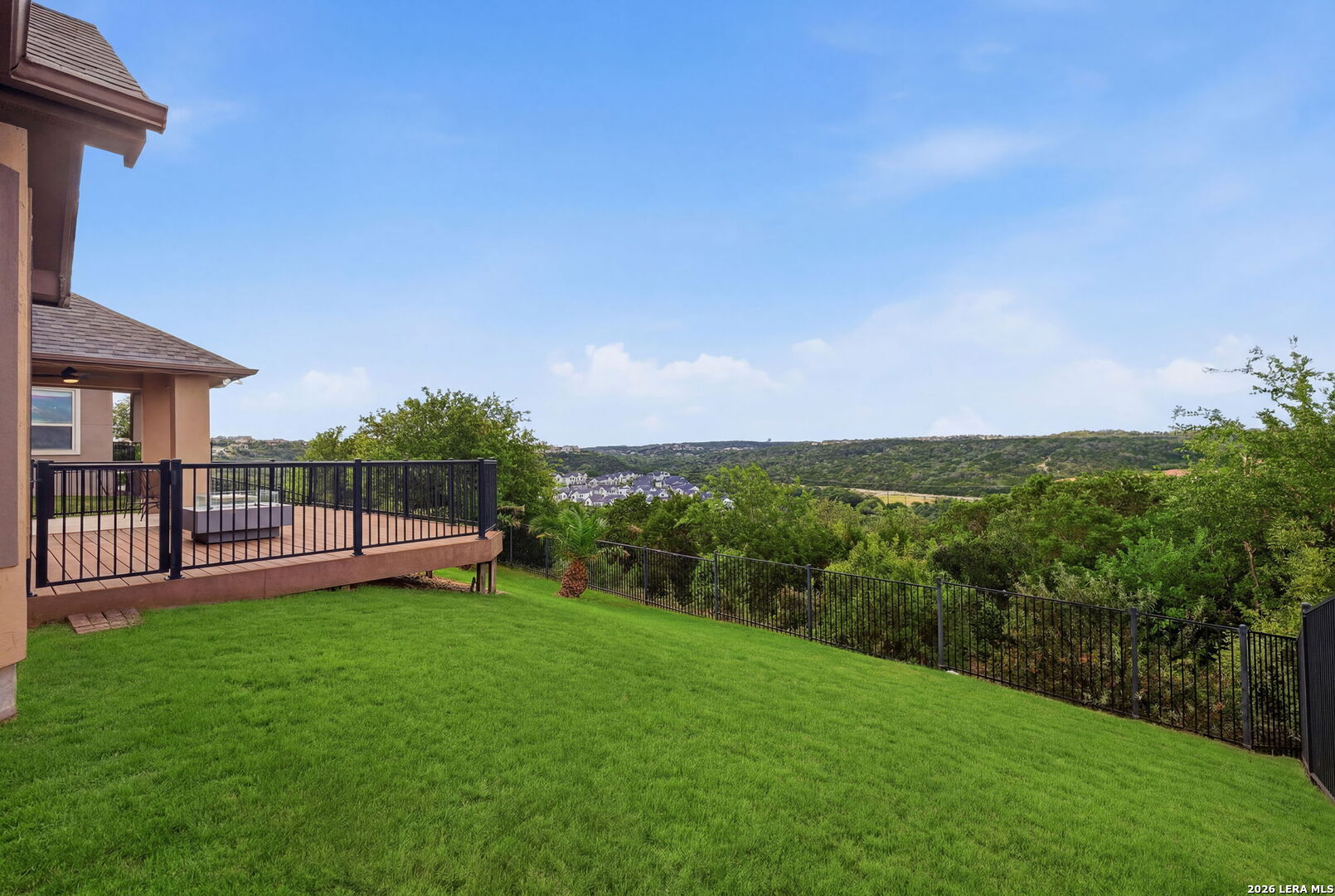 main property photo 41